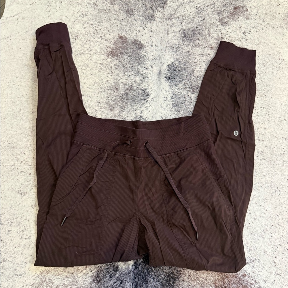 Lululemon brown joggers